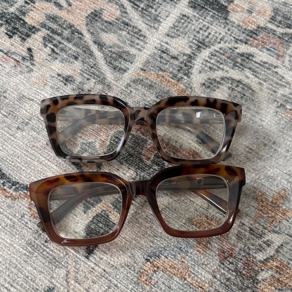 Tortoiseshell reading Glasses